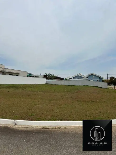 Foto 2 de Terreno / Lote à venda, 1027m2 em Aracoiaba Da Serra - SP