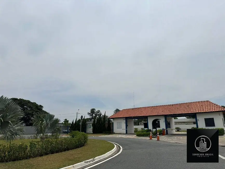 Foto 1 de Terreno / Lote à venda, 1000m2 em Aracoiaba Da Serra - SP