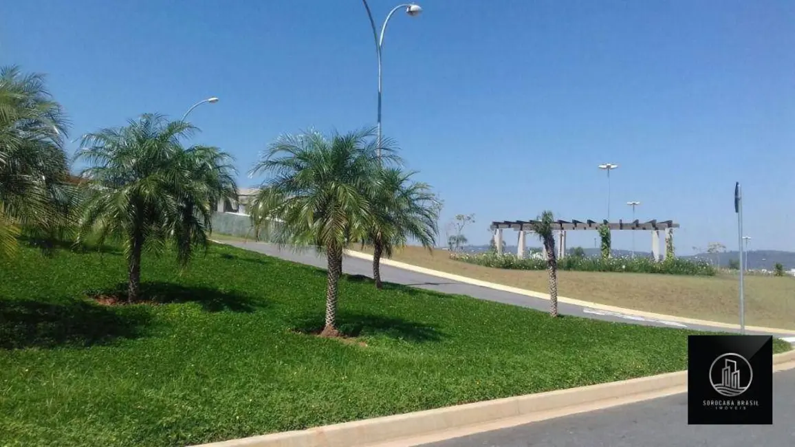 Foto 1 de Terreno / Lote à venda, 452m2 em Votorantim - SP