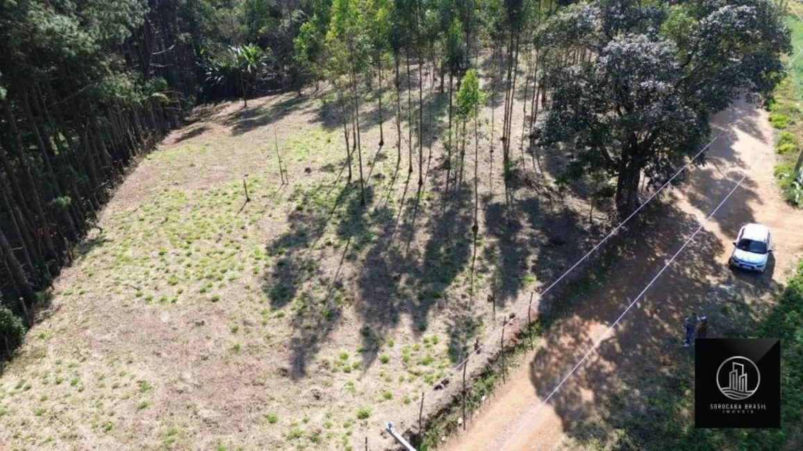 Foto 1 de Terreno / Lote à venda, 1000m2 em Ibiuna - SP