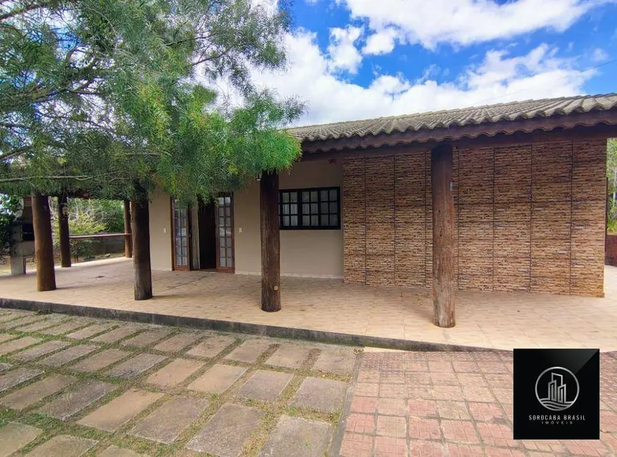 Chácara com 2 quartos para alugar, 500m2 em Piedade - SP - imagem 4 Foto 4 de Chácara com 2 quartos para alugar, 500m2 em Piedade - SP