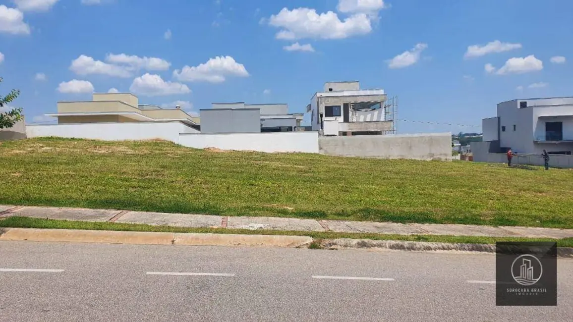 Foto 1 de Terreno / Lote à venda, 336m2 em Votorantim - SP