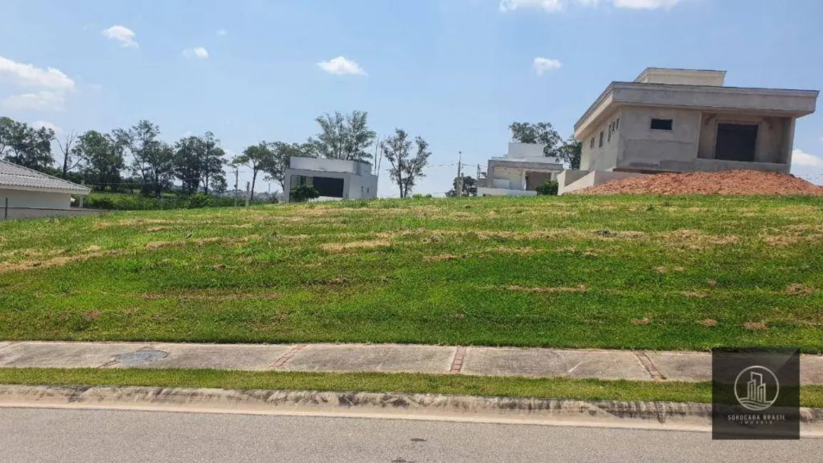 Foto 1 de Terreno / Lote à venda, 333m2 em Votorantim - SP
