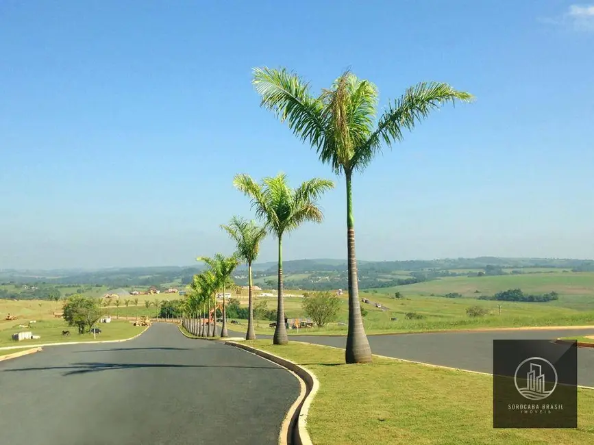 Foto 3 de Terreno / Lote à venda, 250m2 em Salto De Pirapora - SP