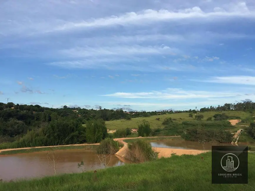 Foto 8 de Terreno / Lote à venda, 332m2 em Salto De Pirapora - SP