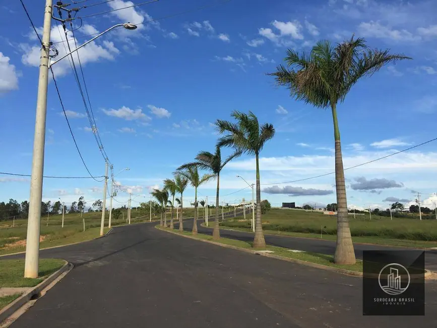 Foto 2 de Terreno / Lote à venda, 297m2 em Salto De Pirapora - SP