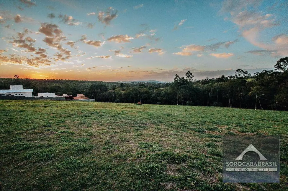 Foto 1 de Terreno / Lote à venda, 1000m2 em Sorocaba - SP