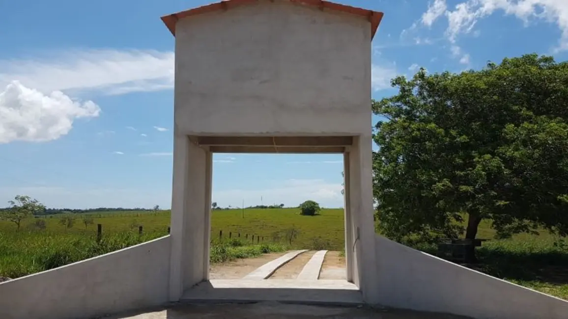 Chácara à venda, 300m2 em Village da Praia, Guarapari - ES - imagem 3 Foto 3 de Chácara à venda, 300m2 em Village da Praia, Guarapari - ES