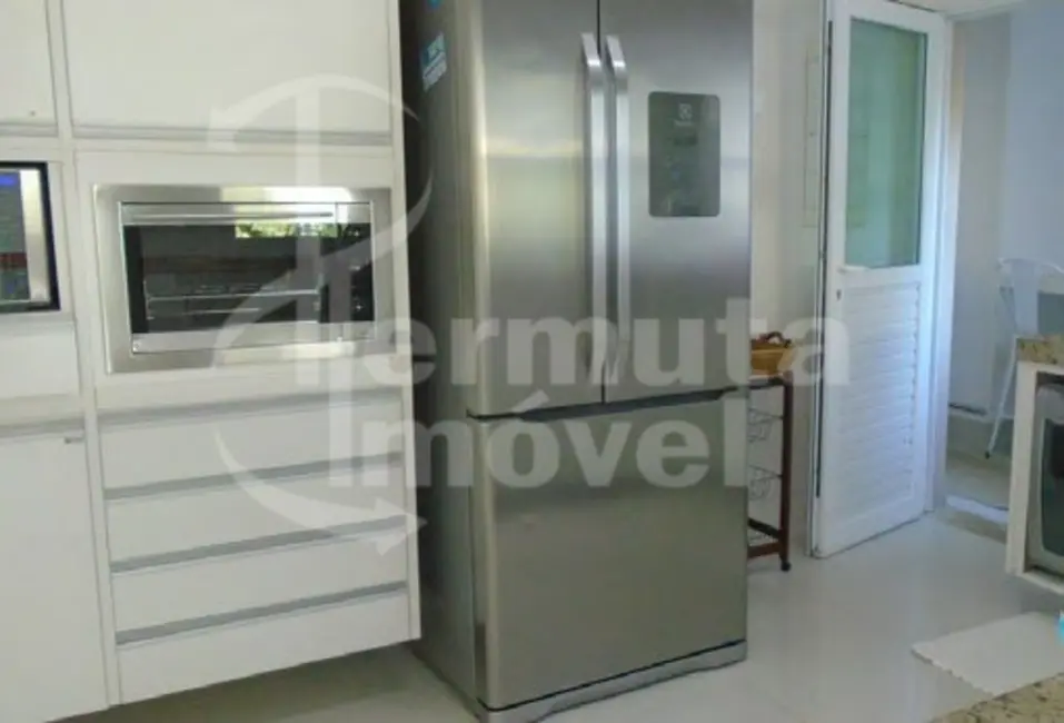 Foto 9 de Casa com 7 quartos à venda, 700m2 em Bertioga - SP