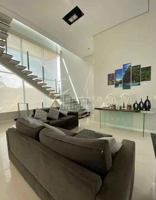 Foto 4 de Casa de Condomínio com 3 quartos à venda, 420m2 em Tamboré, Santana De Parnaiba - SP