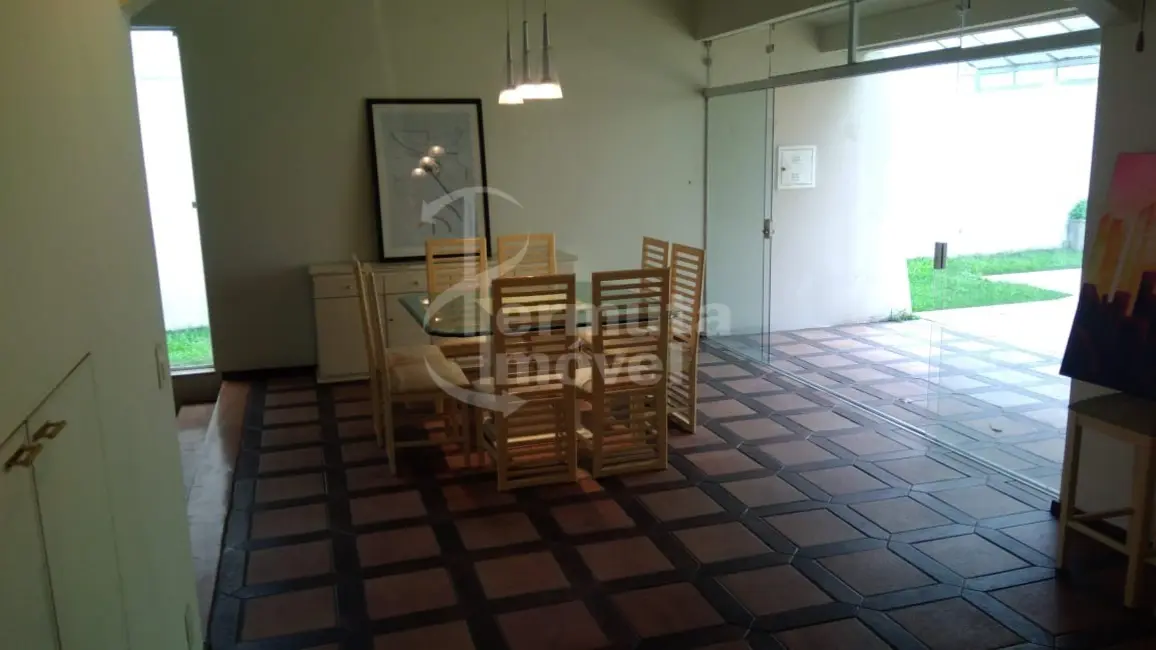 Casa de Condomínio com 4 quartos para alugar, 572m2 em Alphaville Residencial Um, Barueri - SP - imagem 8 Foto 8 de Casa de Condomínio com 4 quartos para alugar, 572m2 em Alphaville Residencial Um, Barueri - SP