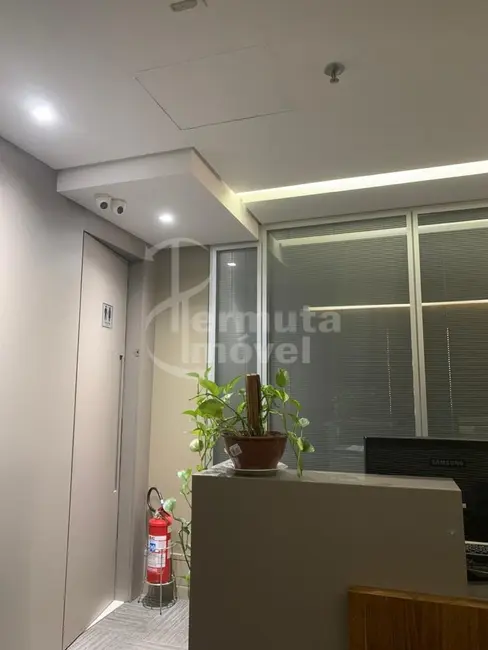 Foto 3 de Sala Comercial à venda, 70m2 em Alphaville Centro Industrial e Empresarial Alphaville, Barueri - SP