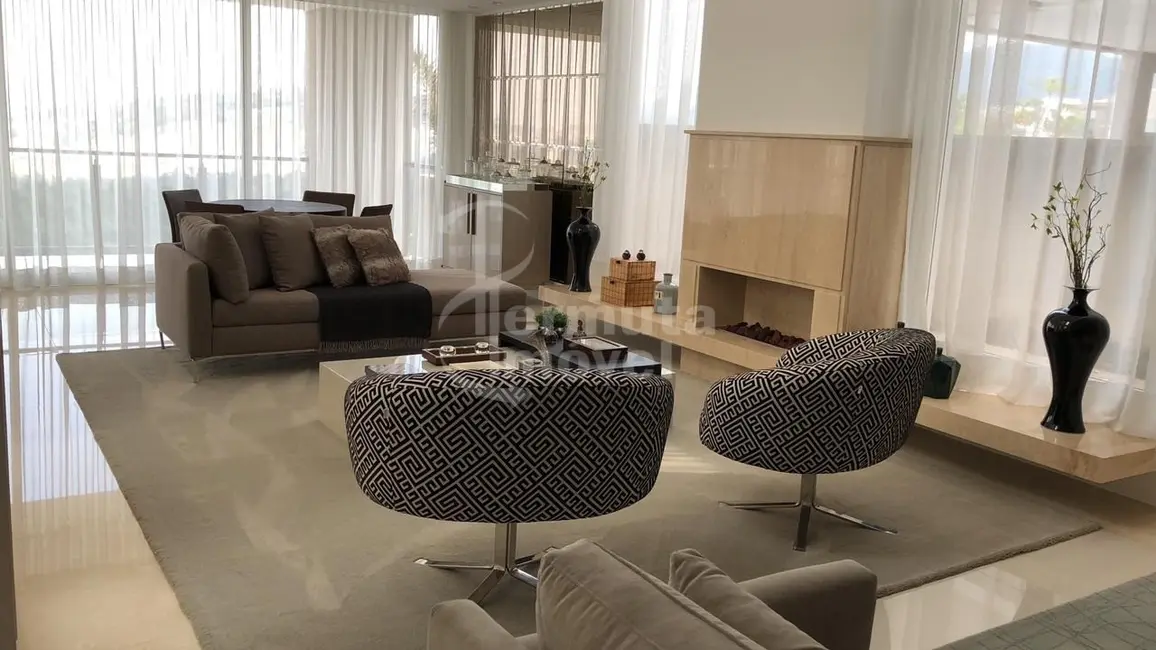 Casa de Condomínio com 4 quartos à venda, 600m2 em Tamboré, Santana De Parnaiba - SP - imagem 3 Foto 3 de Casa de Condomínio com 4 quartos à venda, 600m2 em Tamboré, Santana De Parnaiba - SP