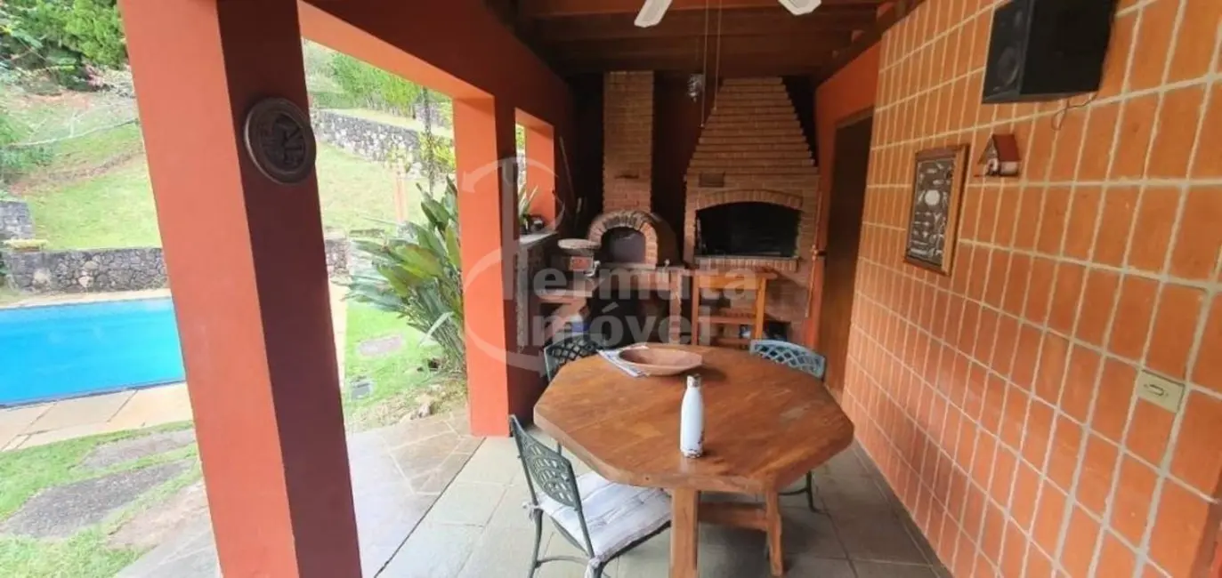 Foto 4 de Casa de Condomínio com 3 quartos à venda, 2115m2 em Ibiuna - SP