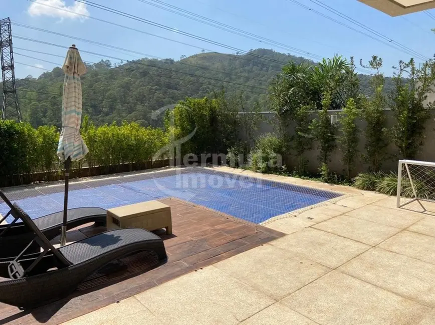 Casa de Condomínio com 5 quartos à venda, 418m2 em Tamboré, Barueri - SP - imagem 3 Foto 3 de Casa de Condomínio com 5 quartos à venda, 418m2 em Tamboré, Barueri - SP