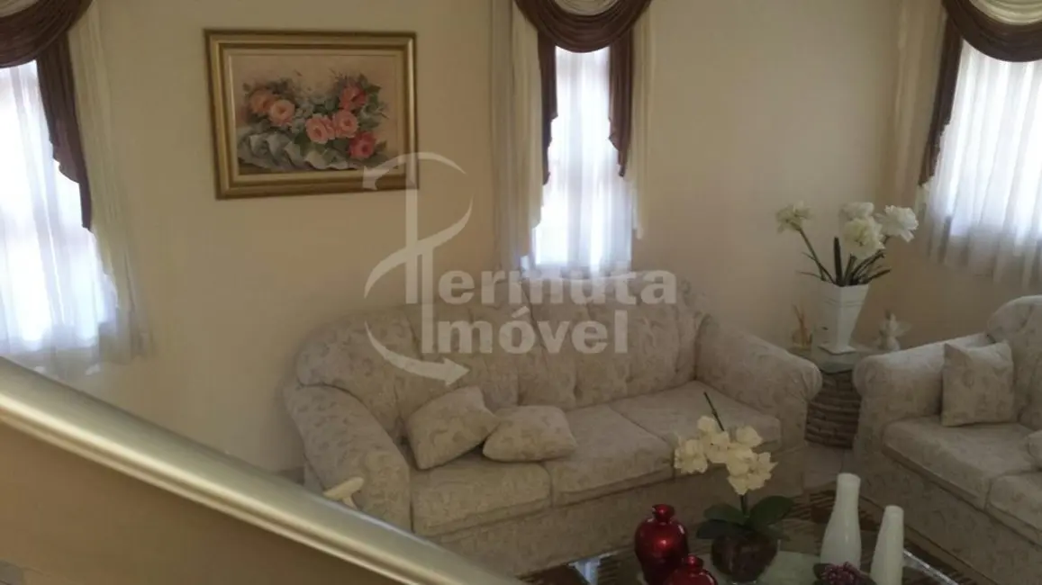 Casa com 5 quartos à venda, 350m2 em City Bussocaba, Osasco - SP - imagem 5 Foto 5 de Casa com 5 quartos à venda, 350m2 em City Bussocaba, Osasco - SP