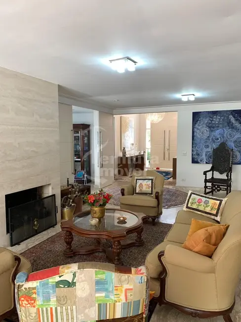 Casa de Condomínio com 4 quartos à venda e para alugar, 600m2 em Alphaville Residencial Um, Barueri - SP - imagem 8 Foto 8 de Casa de Condomínio com 4 quartos à venda e para alugar, 600m2 em Alphaville Residencial Um, Barueri - SP