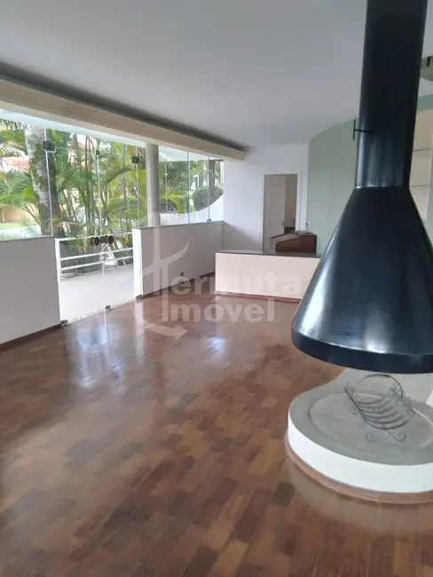 Foto 4 de Casa de Condomínio com 4 quartos para alugar, 650m2 em Alphaville, Santana De Parnaiba - SP