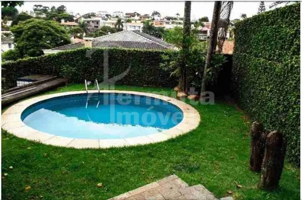 Casa de Condomínio com 3 quartos para alugar, 330m2 em Alphaville Residencial Um, Barueri - SP - imagem 4 Foto 4 de Casa de Condomínio com 3 quartos para alugar, 330m2 em Alphaville Residencial Um, Barueri - SP