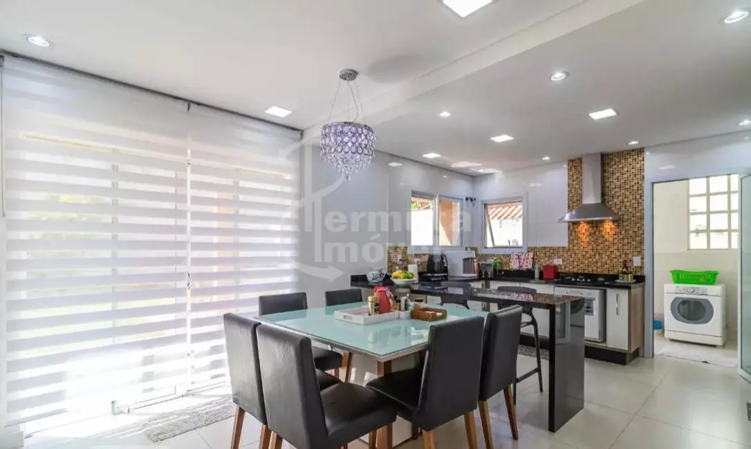 Foto 7 de Casa de Condomínio com 4 quartos à venda, 300m2 em Alphaville, Santana De Parnaiba - SP