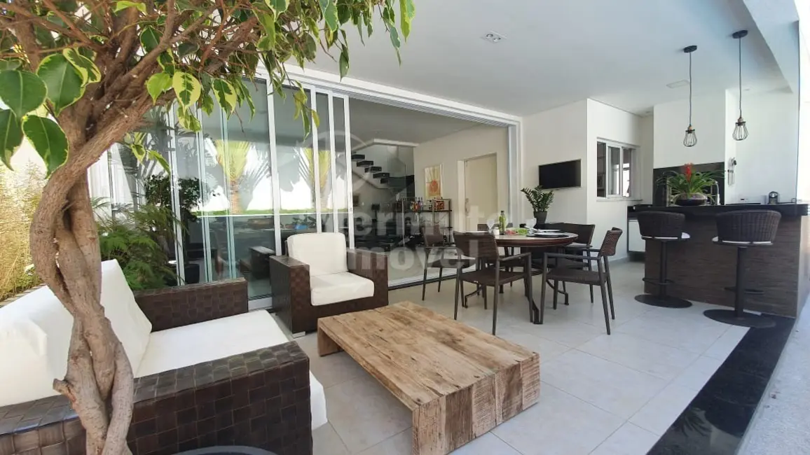 Foto 3 de Casa de Condomínio com 5 quartos à venda, 330m2 em Alphaville, Santana De Parnaiba - SP