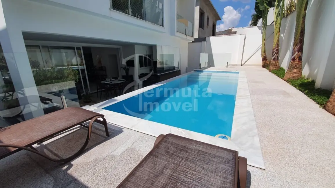 Foto 2 de Casa de Condomínio com 5 quartos à venda, 330m2 em Alphaville, Santana De Parnaiba - SP