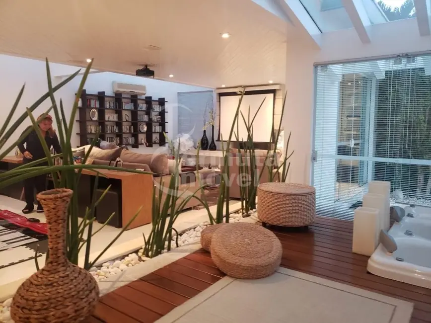 Foto 6 de Casa de Condomínio com 4 quartos à venda, 600m2 em Alphaville Residencial Um, Barueri - SP