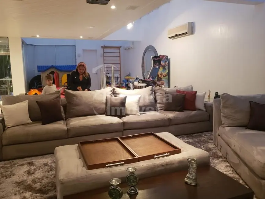 Foto 4 de Casa de Condomínio com 4 quartos à venda, 600m2 em Alphaville Residencial Um, Barueri - SP