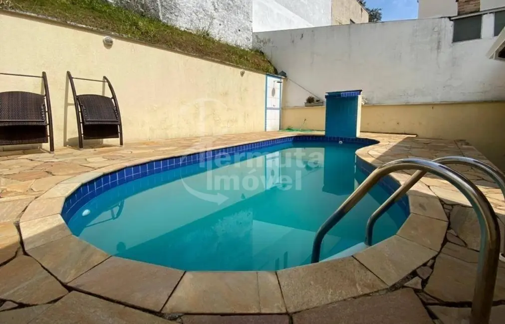Casa com 3 quartos à venda, 174m2 em Parque Nova Jandira, Jandira - SP - imagem 6 Foto 6 de Casa com 3 quartos à venda, 174m2 em Parque Nova Jandira, Jandira - SP