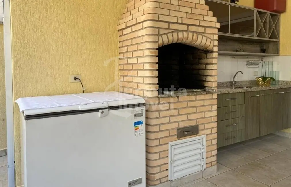 Casa com 3 quartos à venda, 174m2 em Parque Nova Jandira, Jandira - SP - imagem 8 Foto 8 de Casa com 3 quartos à venda, 174m2 em Parque Nova Jandira, Jandira - SP
