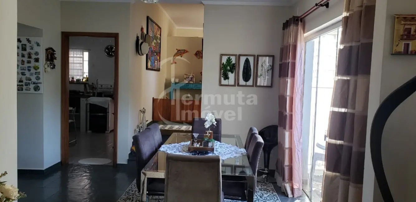 Foto 6 de Casa com 4 quartos à venda, 430m2 em Monte Alegre Do Sul - SP