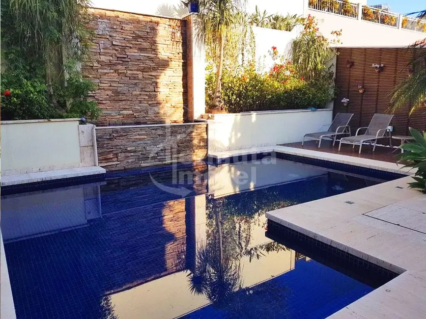 Casa de Condomínio com 4 quartos à venda, 582m2 em Tamboré, Santana De Parnaiba - SP - imagem 4 Foto 4 de Casa de Condomínio com 4 quartos à venda, 582m2 em Tamboré, Santana De Parnaiba - SP