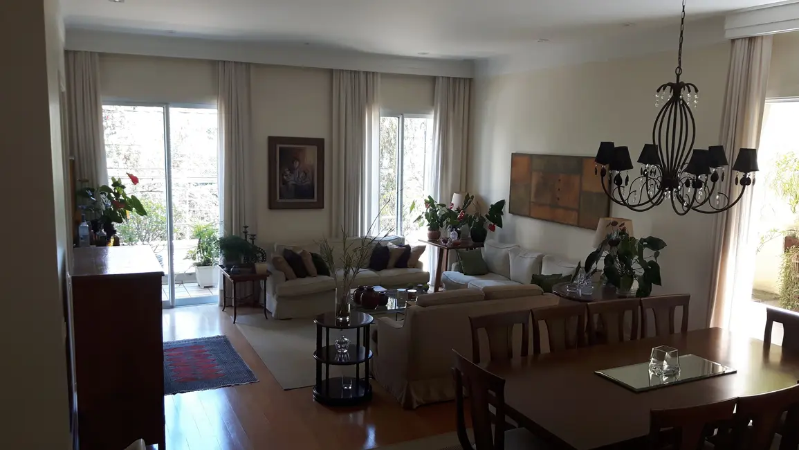 Casa com 5 quartos à venda, 386m2 em Vila Sônia, São Paulo - SP - imagem 5 Foto 5 de Casa com 5 quartos à venda, 386m2 em Vila Sônia, São Paulo - SP