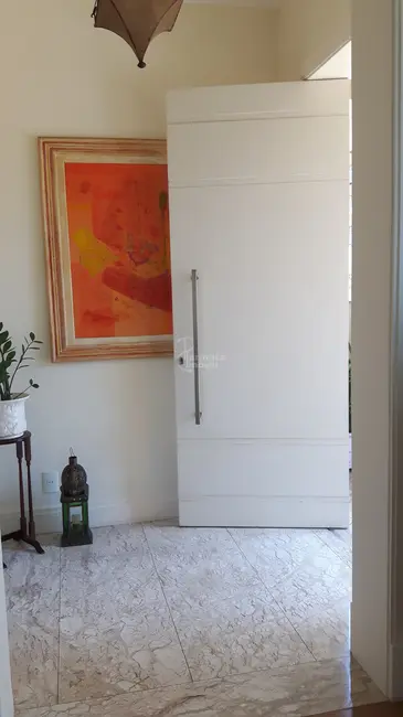 Casa com 5 quartos à venda, 386m2 em Vila Sônia, São Paulo - SP - imagem 3 Foto 3 de Casa com 5 quartos à venda, 386m2 em Vila Sônia, São Paulo - SP