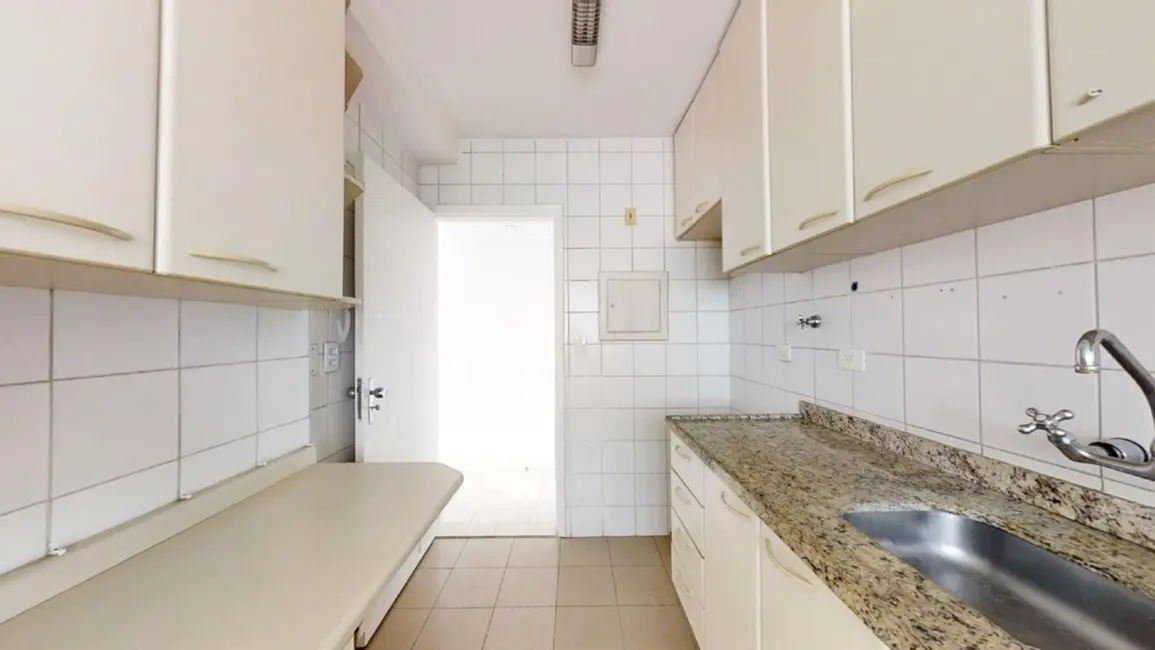 Foto 6 de Apartamento com 2 quartos à venda, 60m2 em Moema, São Paulo - SP