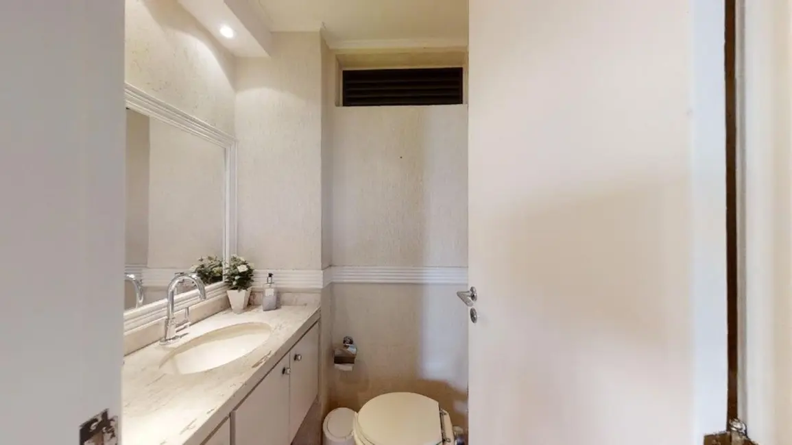 Apartamento com 3 quartos à venda, 121m2 em Moema, São Paulo - SP - imagem 2 Foto 2 de Apartamento com 3 quartos à venda, 121m2 em Moema, São Paulo - SP