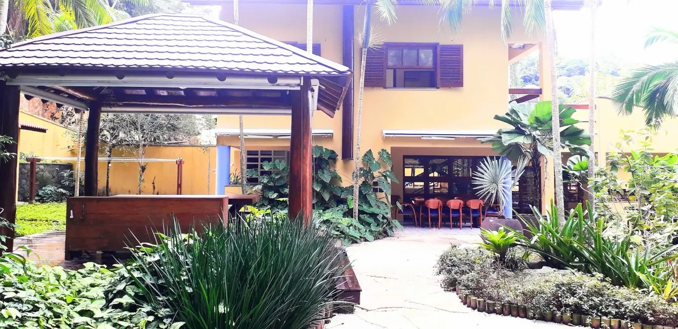 Foto 8 de Casa com 3 quartos à venda, 400m2 em Sao Sebastiao - SP