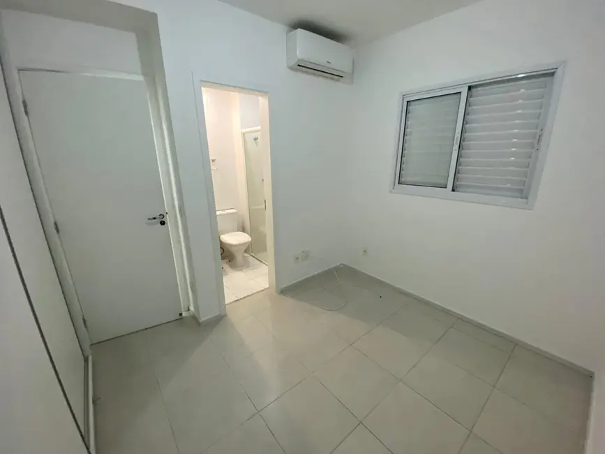 Apartamento com 3 quartos para alugar, 77m2 em Ponta da Praia, Santos - SP - imagem 8 Foto 8 de Apartamento com 3 quartos para alugar, 77m2 em Ponta da Praia, Santos - SP