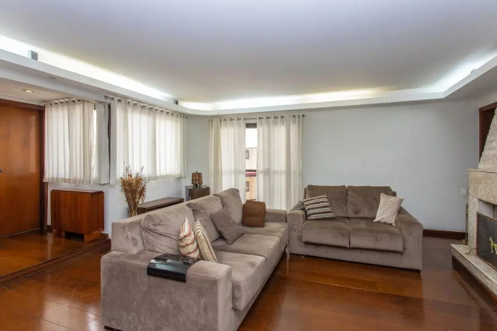 Foto 3 de Apartamento com 4 quartos à venda, 143m2 em Moema, São Paulo - SP