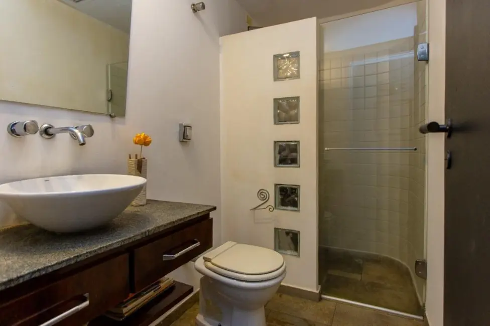 Foto 2 de Apartamento com 2 quartos à venda, 85m2 em Itaim Bibi, São Paulo - SP