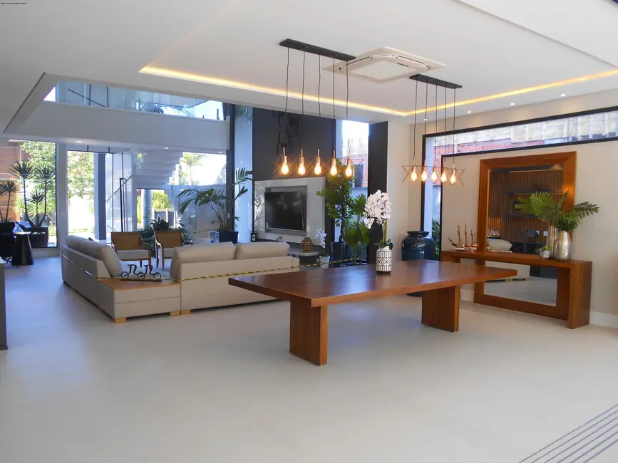 Casa de Condomínio com 7 quartos à venda, 520m2 em Bertioga - SP - imagem 9 Foto 9 de Casa de Condomínio com 7 quartos à venda, 520m2 em Bertioga - SP