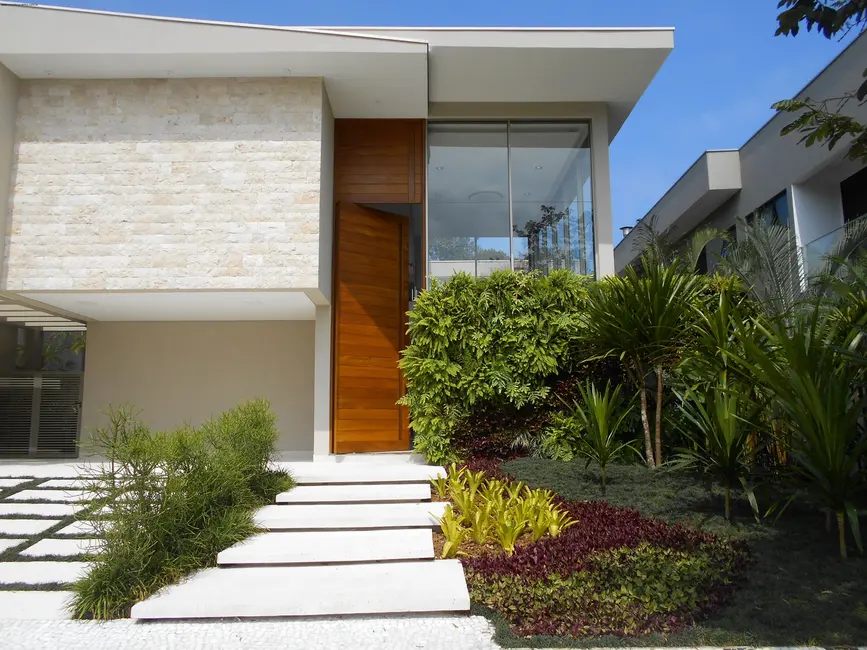 Casa de Condomínio com 6 quartos à venda, 570m2 em Bertioga - SP - imagem 3 Foto 3 de Casa de Condomínio com 6 quartos à venda, 570m2 em Bertioga - SP