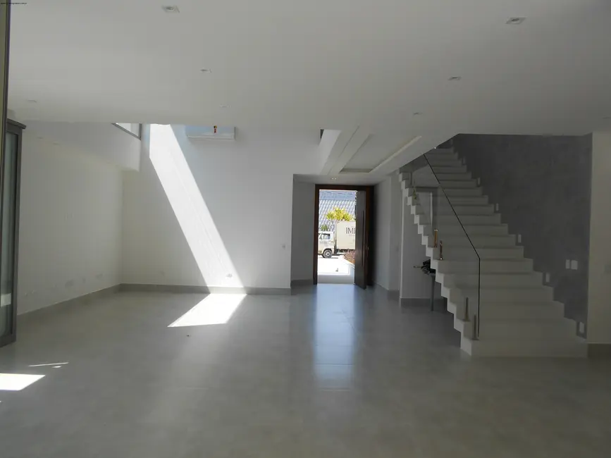 Foto 8 de Casa com 6 quartos à venda, 380m2 em Bertioga - SP