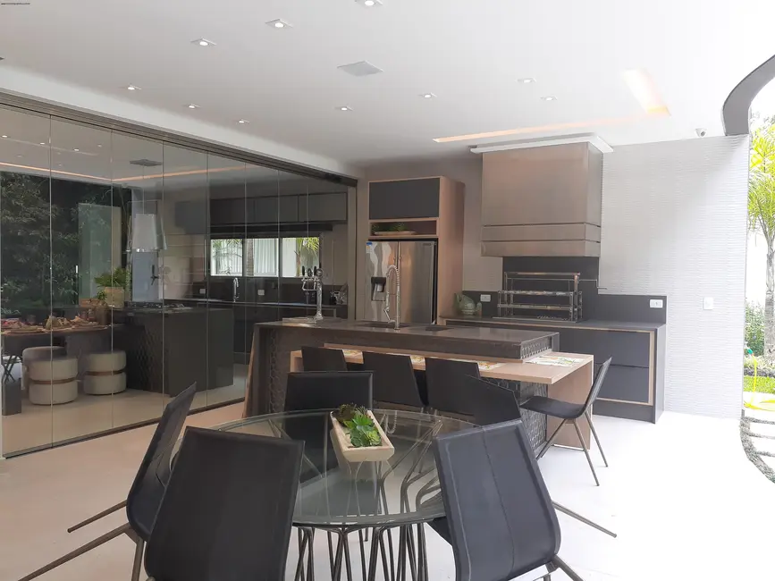 Casa de Condomínio com 7 quartos à venda, 600m2 em Bertioga - SP - imagem 8 Foto 8 de Casa de Condomínio com 7 quartos à venda, 600m2 em Bertioga - SP