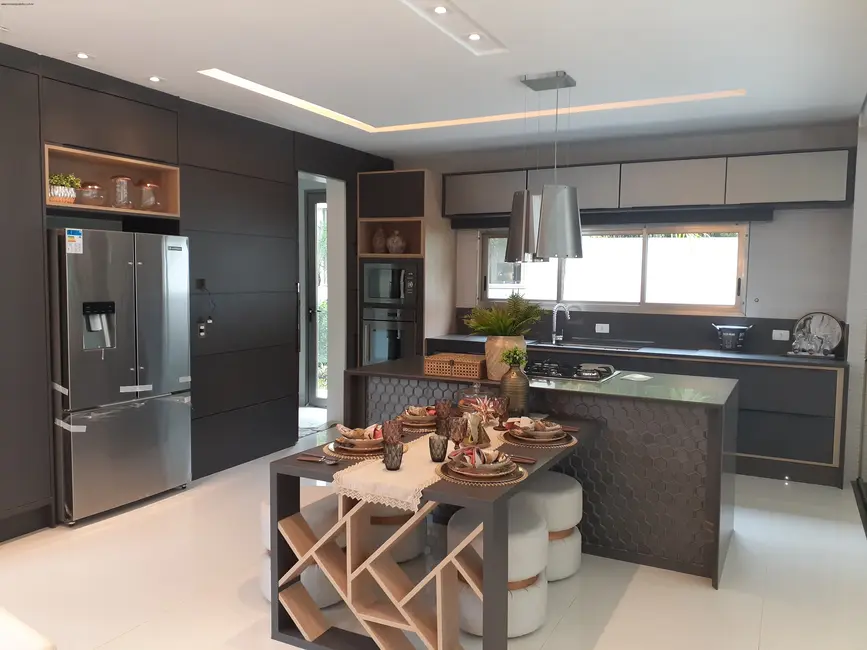 Casa de Condomínio com 7 quartos à venda, 600m2 em Bertioga - SP - imagem 7 Foto 7 de Casa de Condomínio com 7 quartos à venda, 600m2 em Bertioga - SP