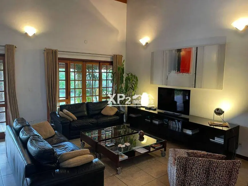 Chácara com 4 quartos à venda e para alugar, 2350m2 em Vale das Laranjeiras, Indaiatuba - SP - imagem 9 Foto 9 de Chácara com 4 quartos à venda e para alugar, 2350m2 em Vale das Laranjeiras, Indaiatuba - SP