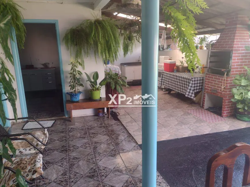 Foto 1 de Casa com 2 quartos à venda, 407m2 em Colúmbia, Londrina - PR