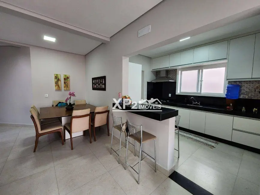 Foto 5 de Sobrado com 4 quartos à venda, 300m2 em Chácara Belvedere, Indaiatuba - SP