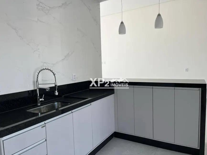 Casa de Condomínio com 3 quartos à venda e para alugar, 305m2 em Indaiatuba - SP - imagem 8 Foto 8 de Casa de Condomínio com 3 quartos à venda e para alugar, 305m2 em Indaiatuba - SP
