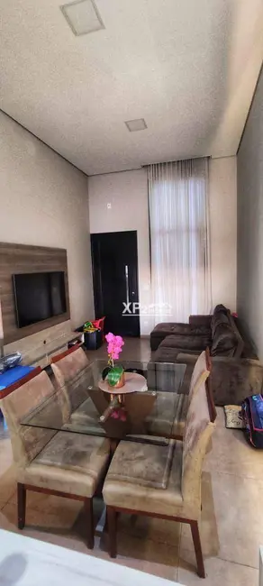 Foto 1 de Casa de Condomínio com 2 quartos à venda, 200m2 em Jardim Bréscia, Indaiatuba - SP